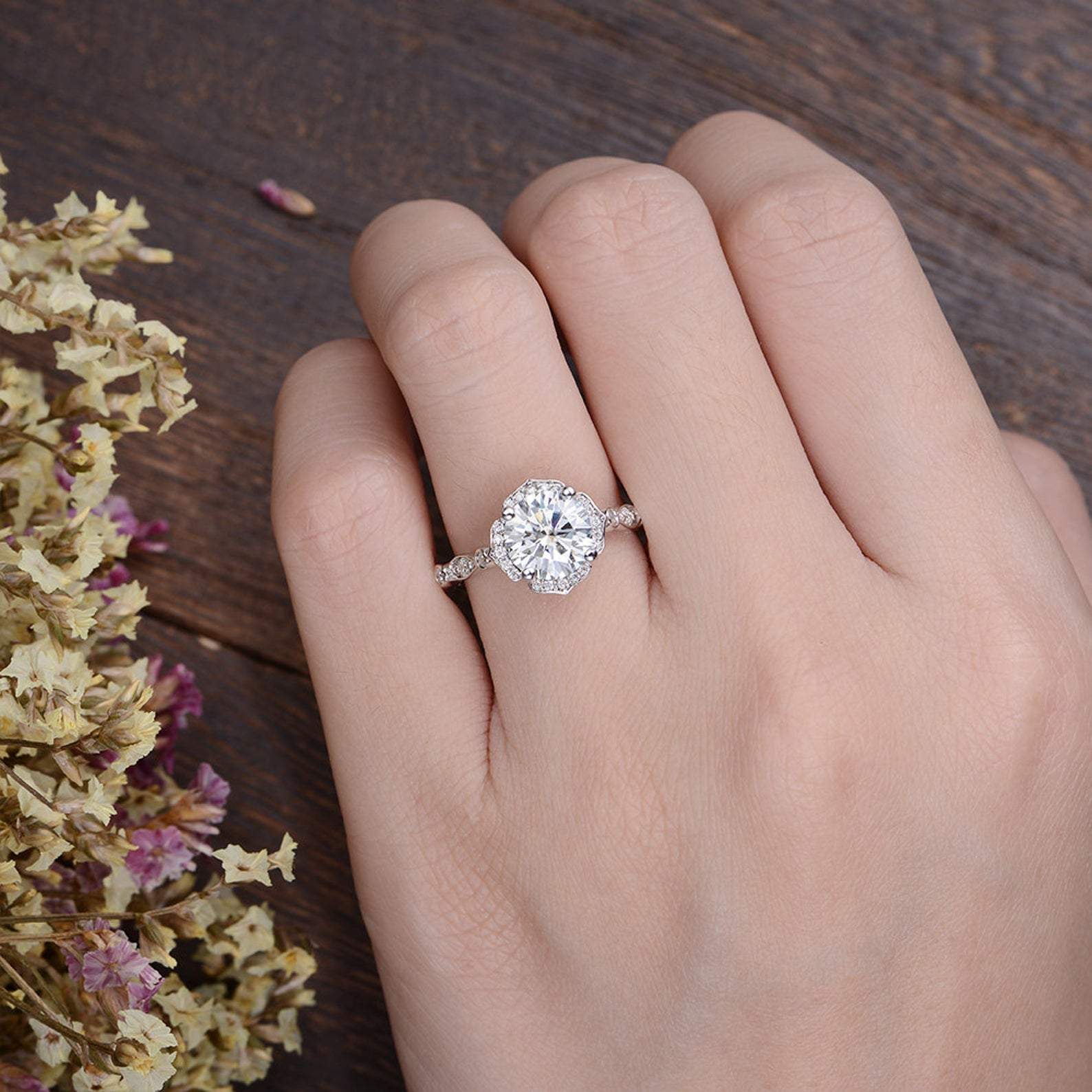 1.60 CT Round Shaped Moissanite Vintage Halo Engagement Ring - crownmoissanite