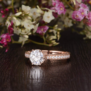 1.35 CT Round Shaped Moissanite Solitaire Engagement Ring - crownmoissanite