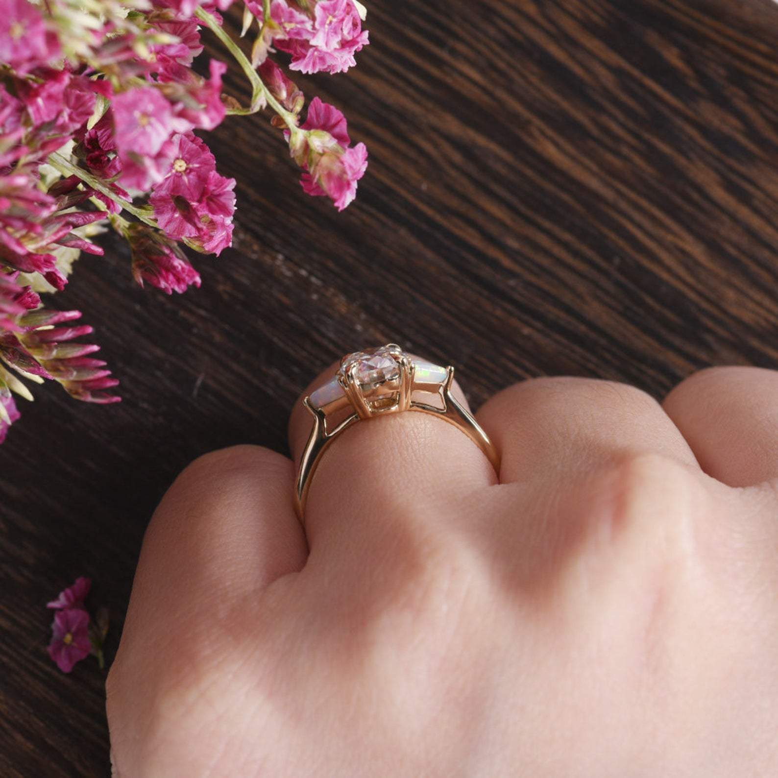 0.75 CT Oval Three Stone Moissanite Engagement Ring - crownmoissanite