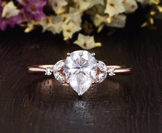 0.75 CT Pear Cluster Moissanite Engagement Ring - crownmoissanite