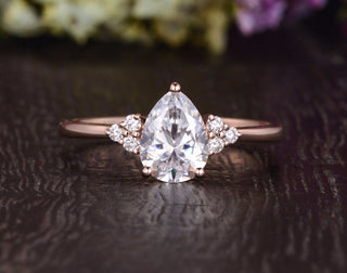 0.75 CT Pear Cluster Moissanite Engagement Ring - crownmoissanite