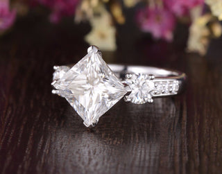2.08 CT Princess Shaped Moissanite Three Stone Engagement Ring - crownmoissanite
