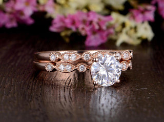 1.0 CT Round Shaped Moissanite Solitaire Bridal Ring Set - crownmoissanite