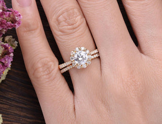 0.75 CT Round Halo Pave Moissanite Bridal Ring Set - crownmoissanite