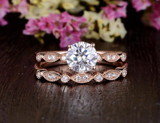 1.0 CT Round Shaped Moissanite Solitaire Bridal Ring Set - crownmoissanite