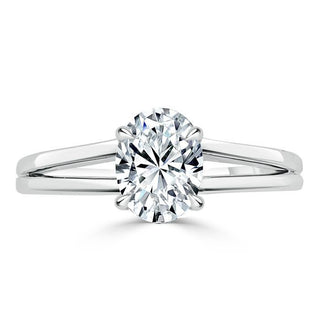 0.94 CT Oval Cut Solitaire Moissanite Engagement Ring - crownmoissanite